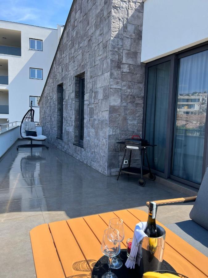 Luxury Laurus Penthouse With Awesome Sea View Apartman Primošten Kültér fotó
