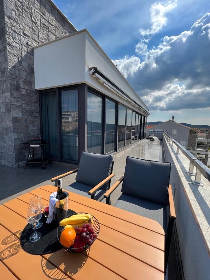 Luxury Laurus Penthouse With Awesome Sea View Apartman Primošten Kültér fotó
